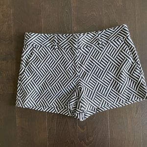 Womens METAPHOR Brand Shorts black/White stripes Size: 6 (Medium)